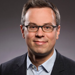 Portrait of Tobias Kuhn